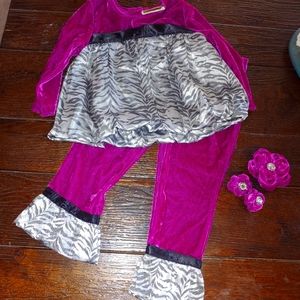 Velour animal print set top ruffle pants 18 Months
